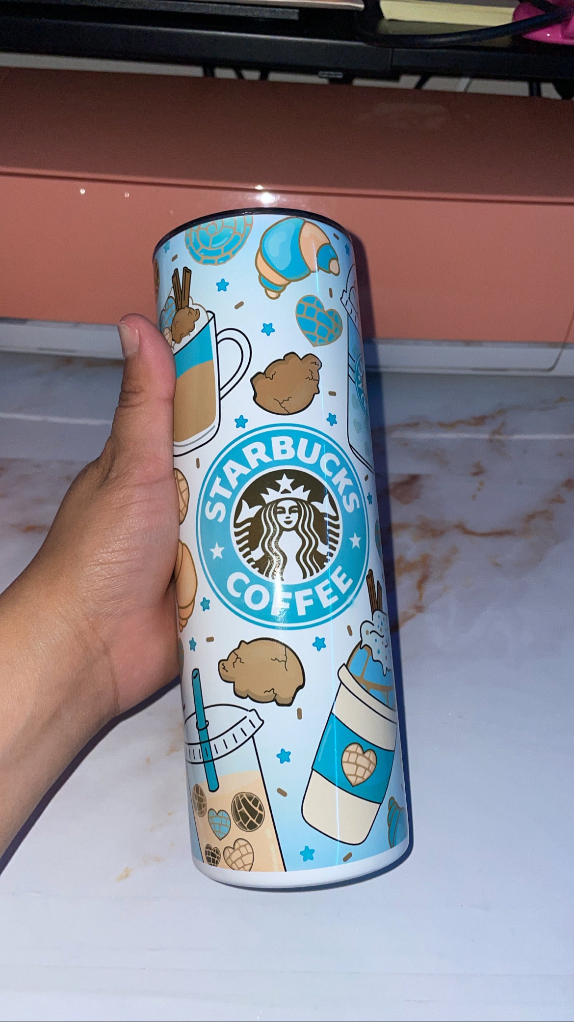 Cafecito y Chisme Blue 20oz Tumbler