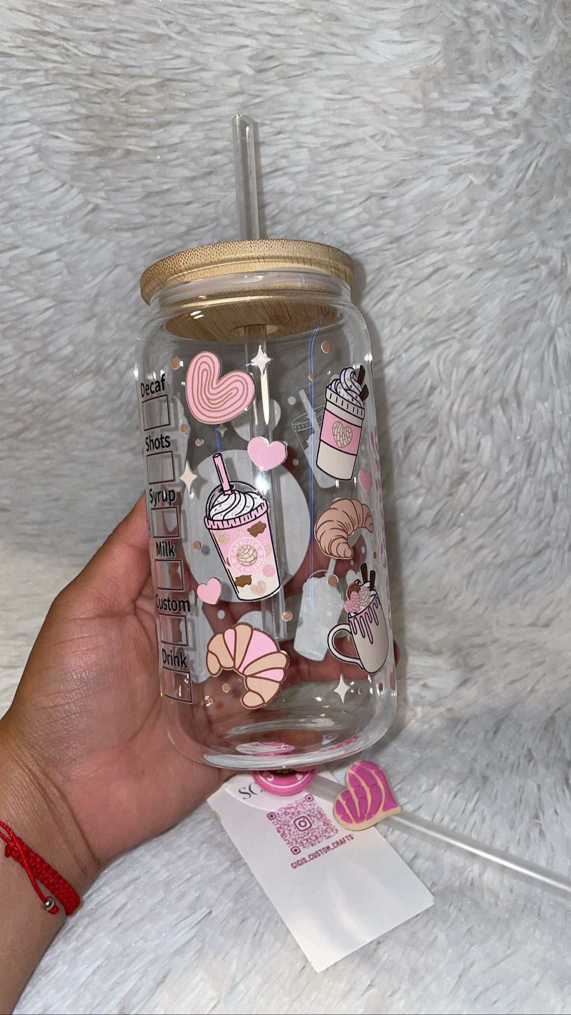 Cafecito y Chisme 16oz Glass Cup UVDT design