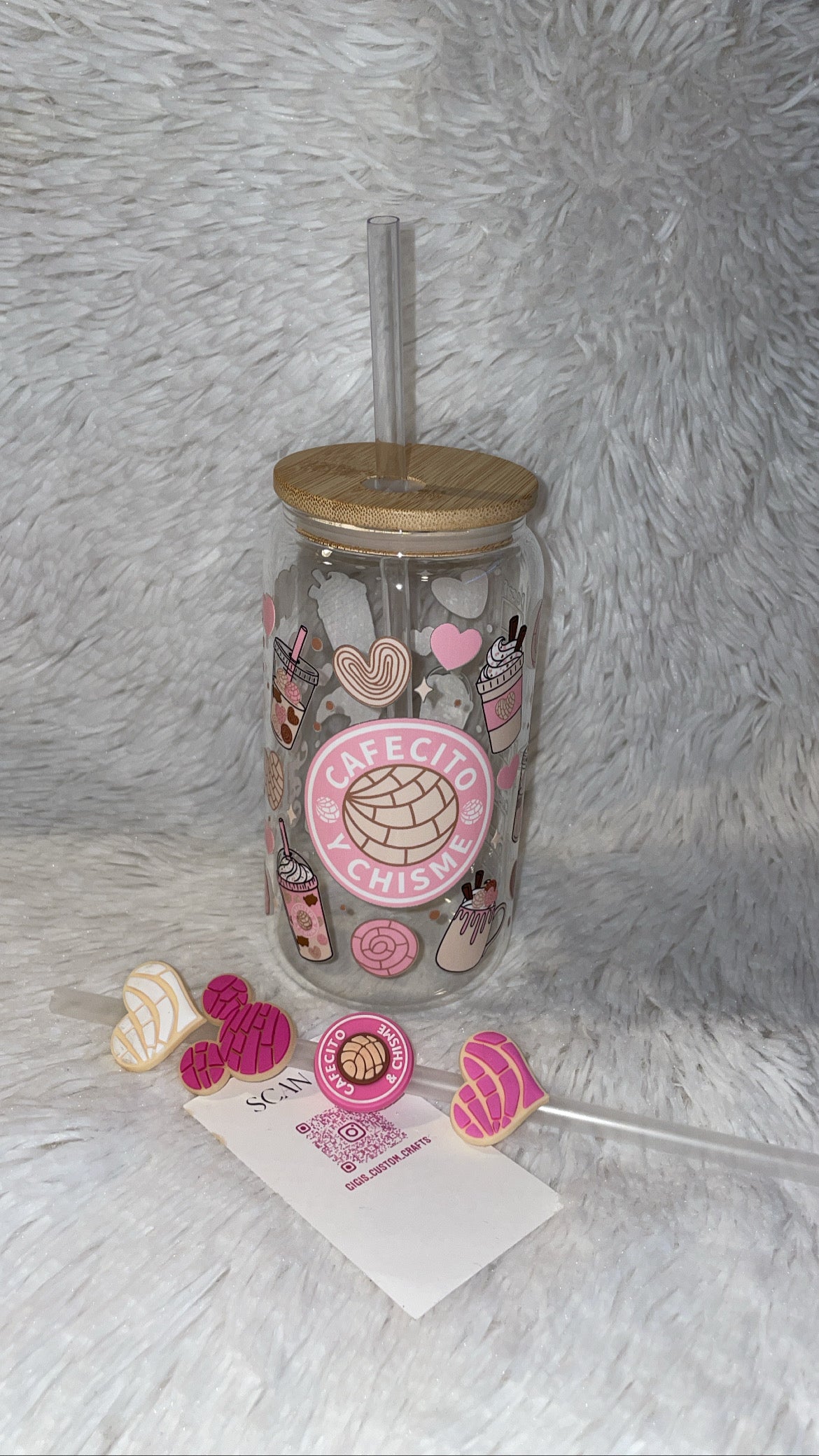 Cafecito y Chisme 16oz Glass Cup UVDT design